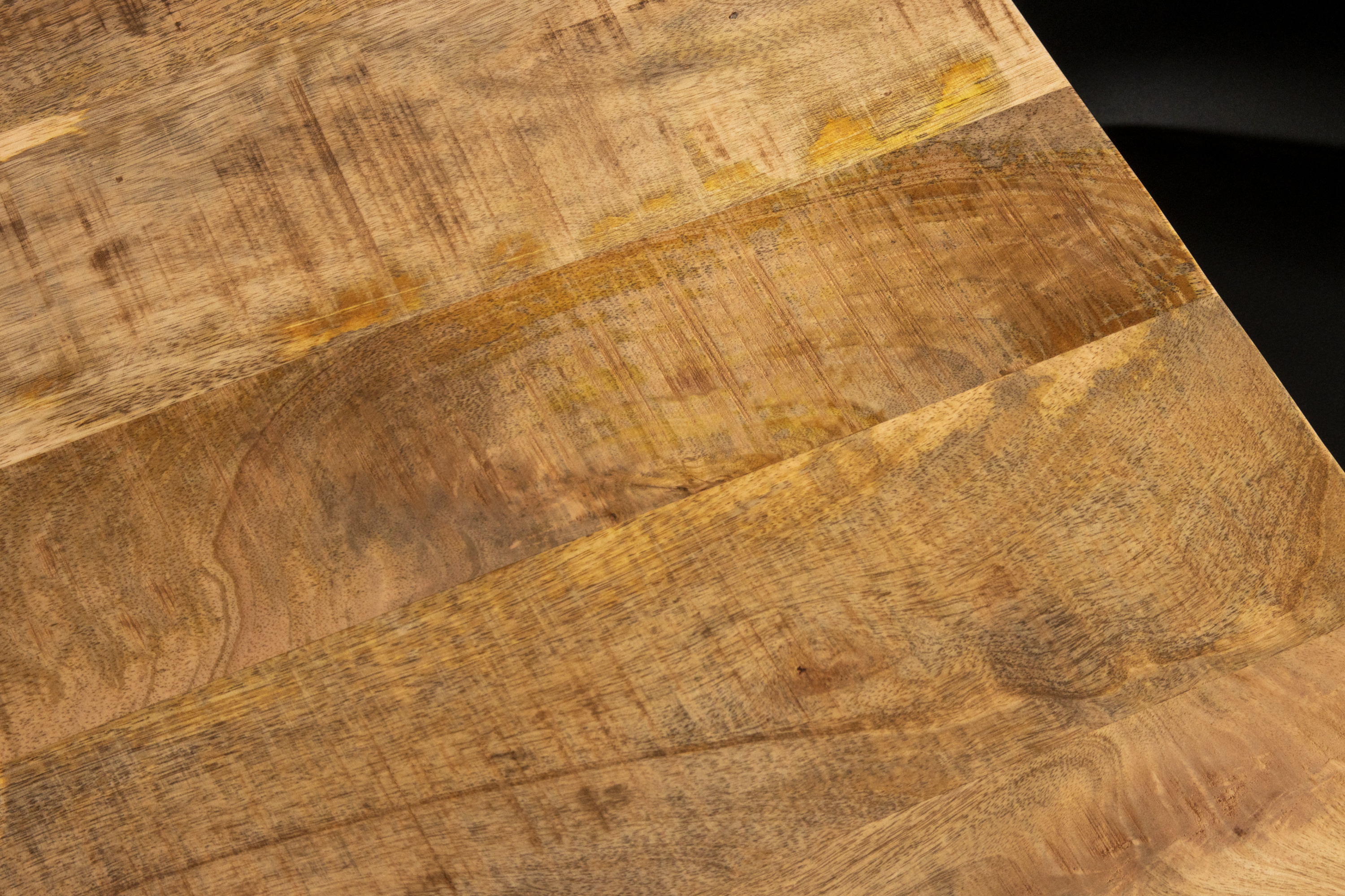 Esstisch Baumkante Massiv Mango rough 180 x 90 schwarz U-Gestell MIRABELLE
