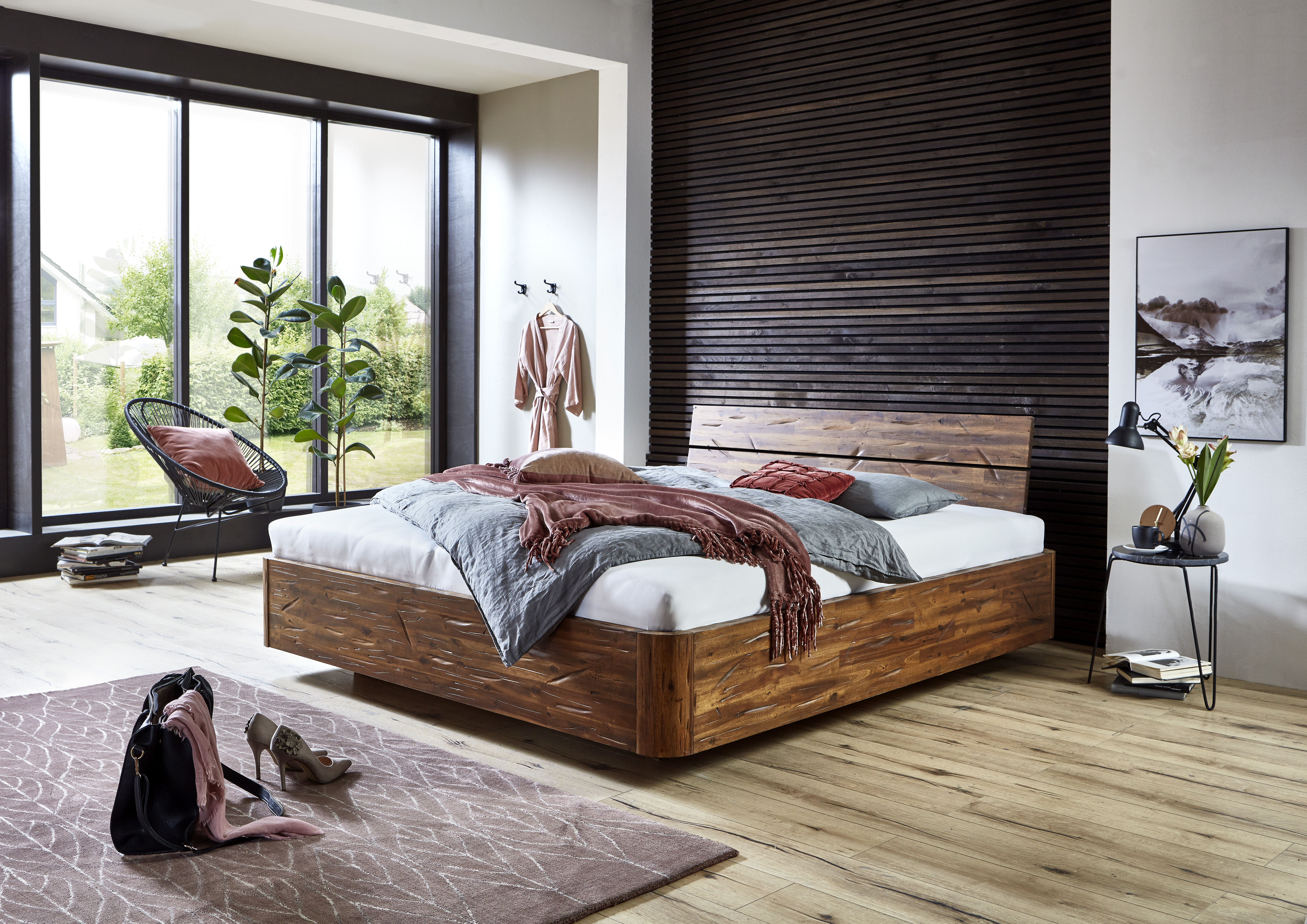  Schwebebett Holzbett Akazienholz 180 x 200 cm geteiltes Kopfteil LANZAROTE