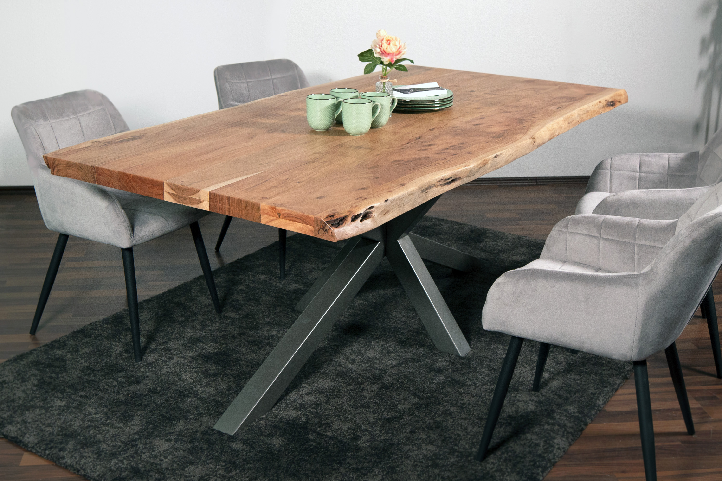 Esstisch Baumkante massiv Akazie Natur 300 x 110 Spider-Gestell silber CALI