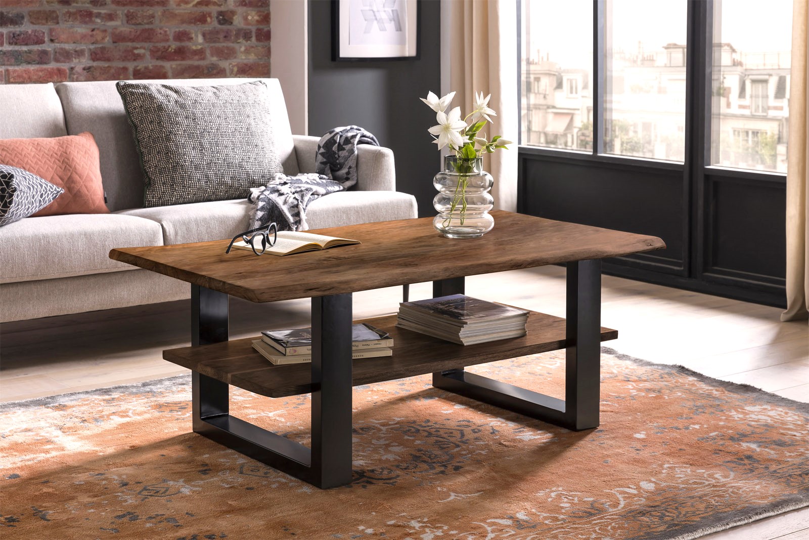 Couchtisch Baumkante 115 x 65 cm Akazie massiv + nussbaumfarben schwarz PATRICK
