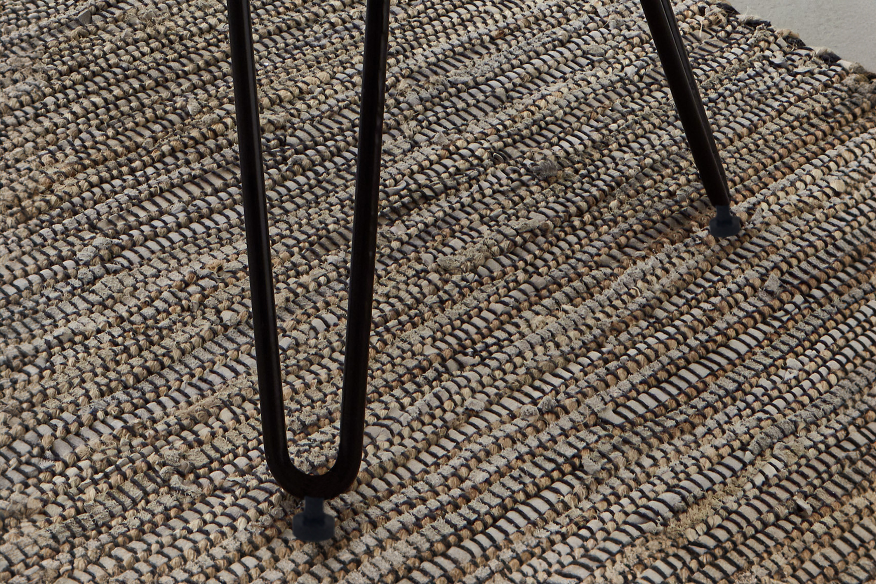 Couchtisch Beistelltisch Teakholz Hairpin-Gestell 100 x 40 x 40 cm schwarz ISANA