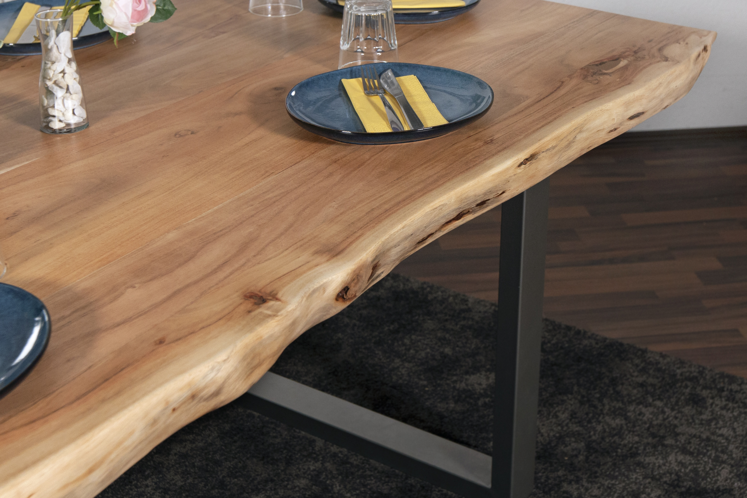 Esstisch Baumkante massiv Akazie Natur 280 x 120 U-Gestell silber CALI