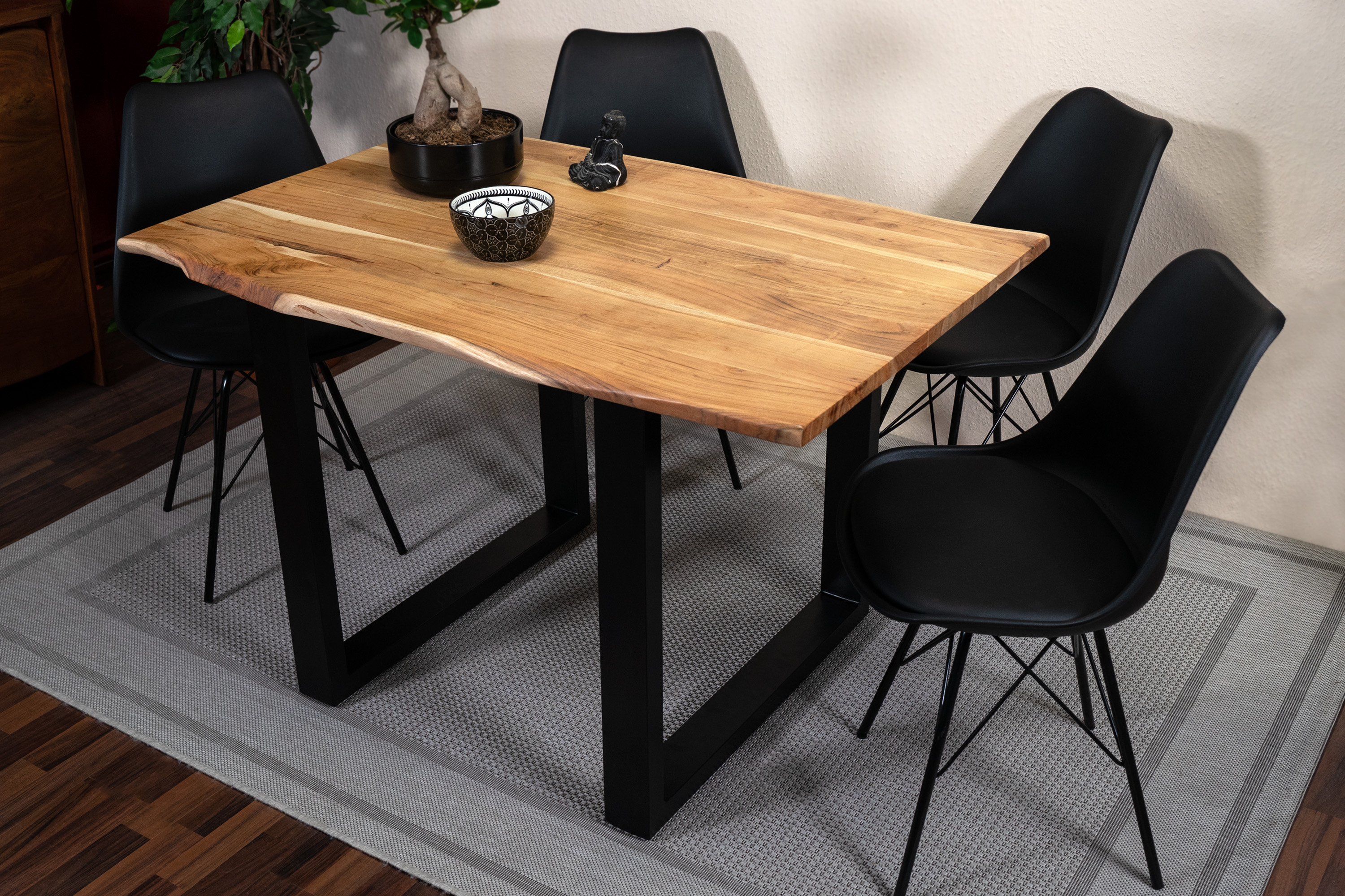 Esstisch Baumkante massiv Akazie natur 120 x 80 schwarz QUINN Esstisch Baumkante massiv Akazie natur 120 x 80 schwarz QUINN