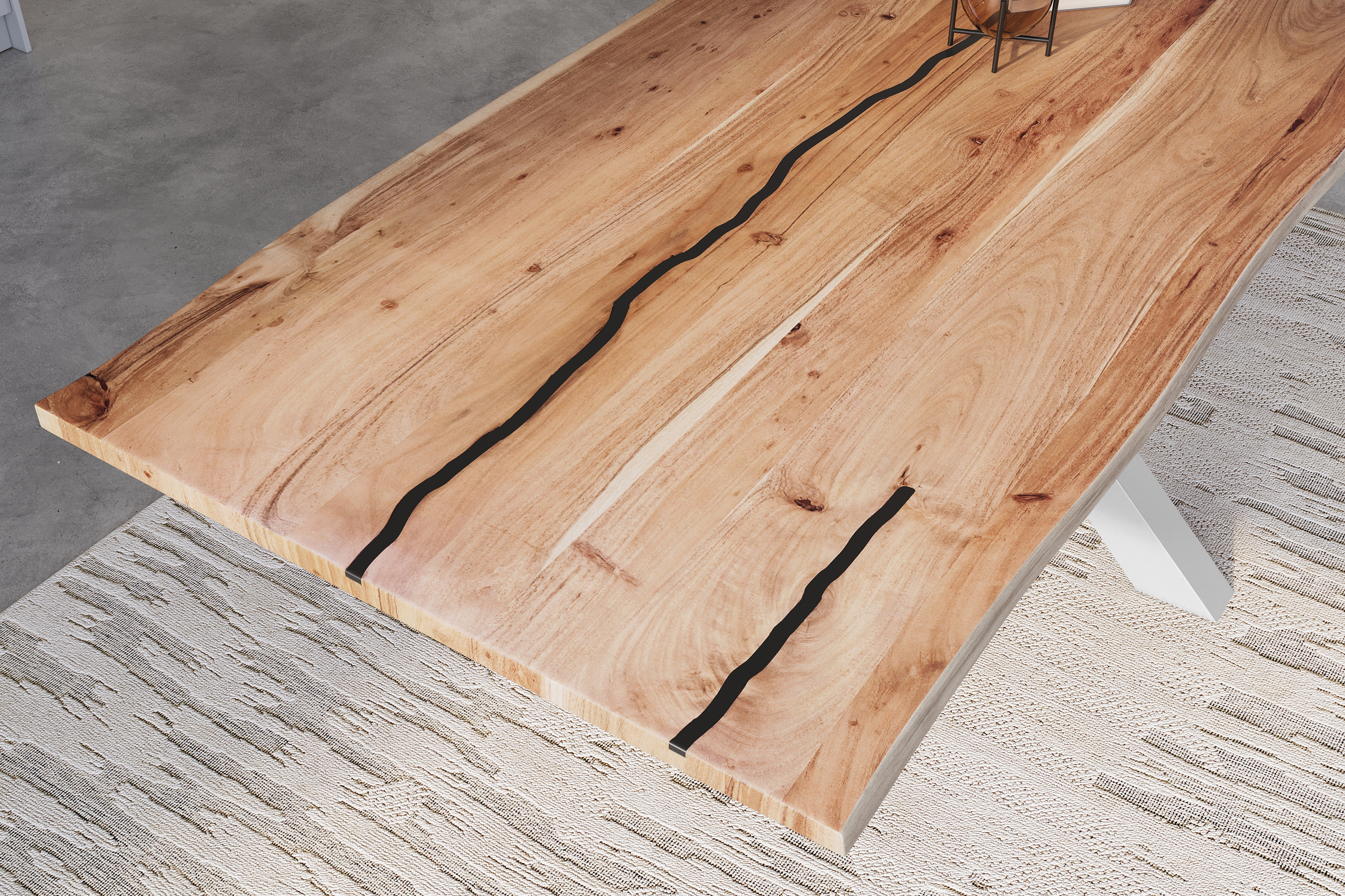 Baumkantentisch Akazie mit schwarzen Resin-Adern naturfarben 260 x 100 cm Spider-Gestell silber POLLY