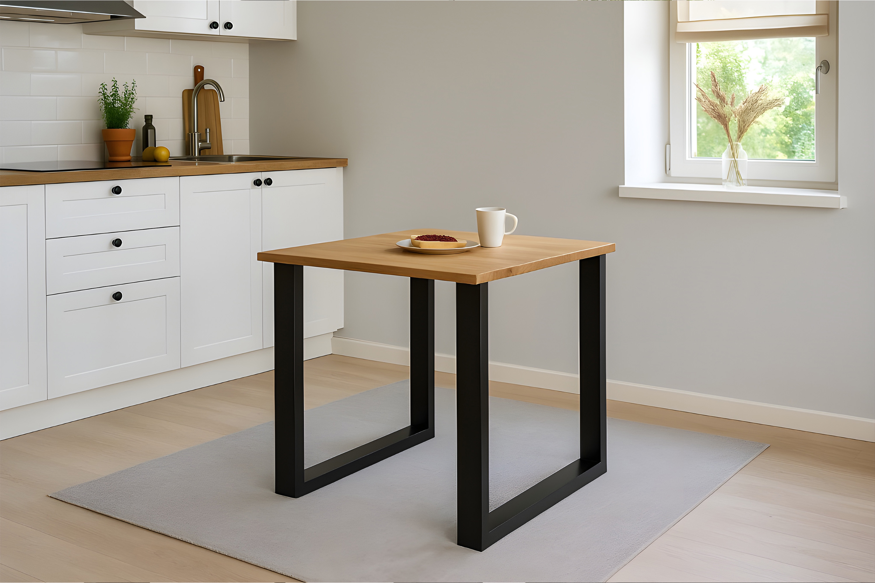 Esstisch Baumkante massiv Eiche geölt 90 x 90 cm U-Gestell schwarz SALVADOR