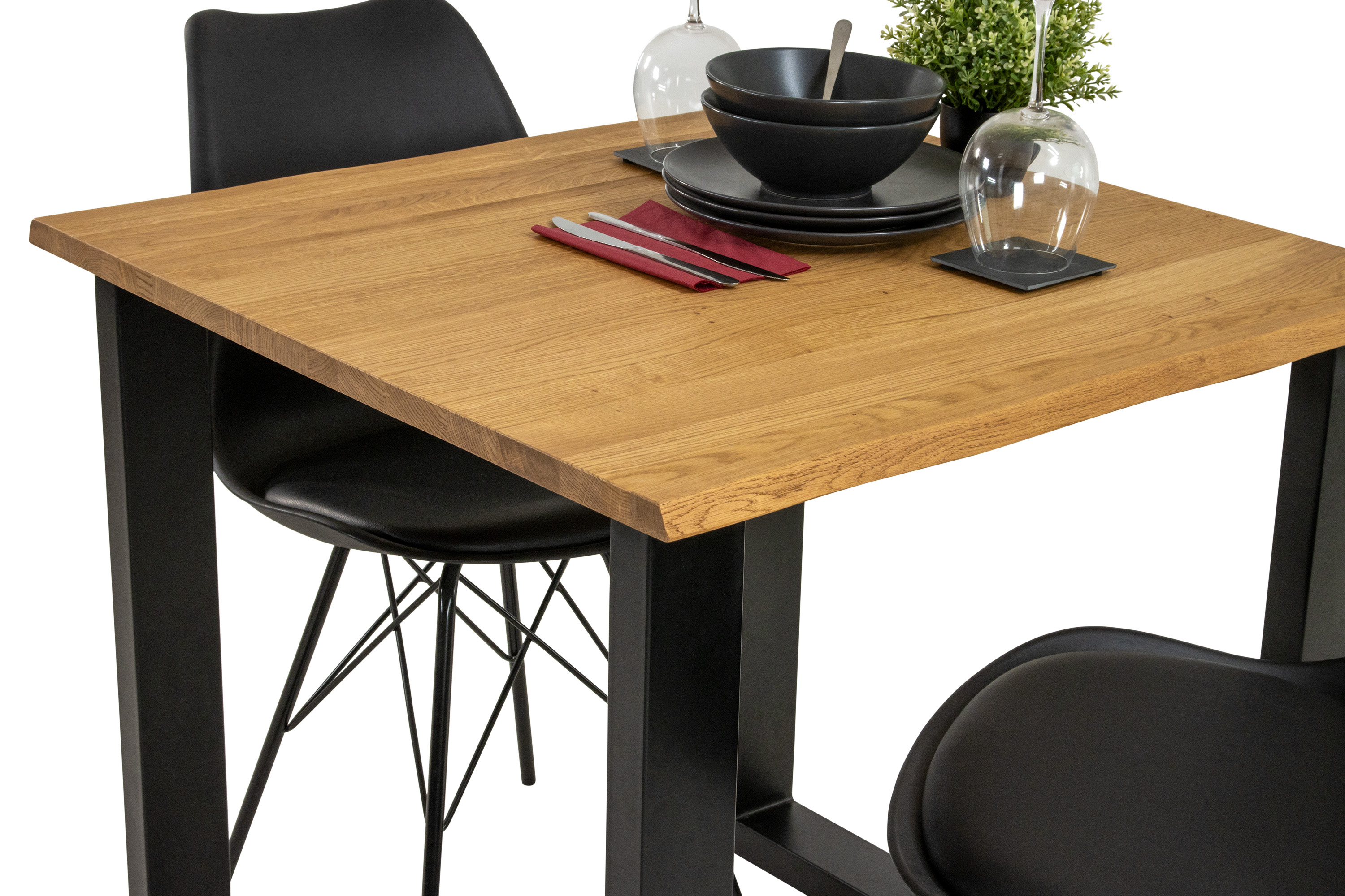 Esstisch Baumkante massiv Eiche geölt 90 x 90 cm U-Gestell schwarz SALVADOR