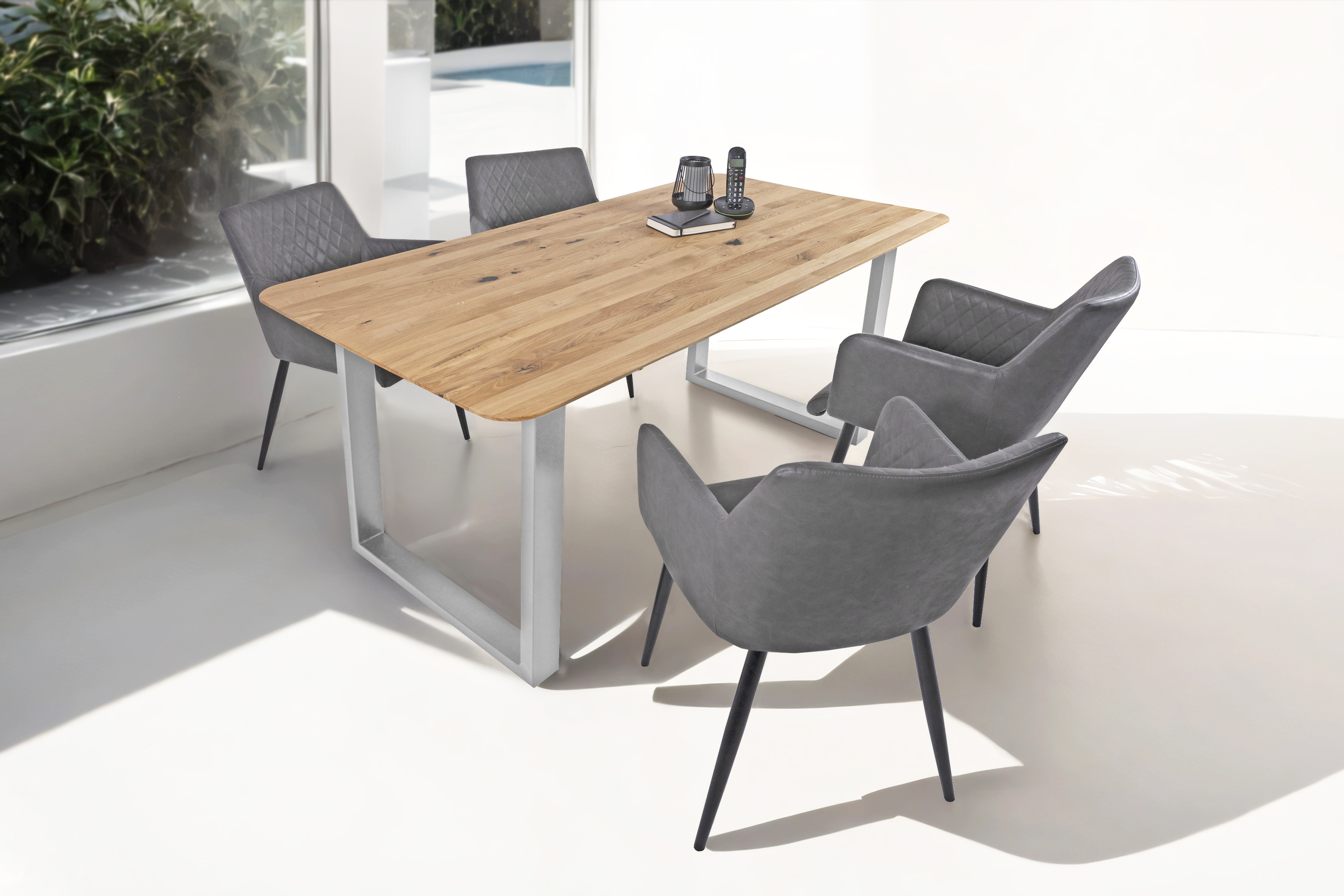 Esszimmertisch Schweizer Kante rund massiv & geölt Eiche 160x85 silber U-Gestell Lotte