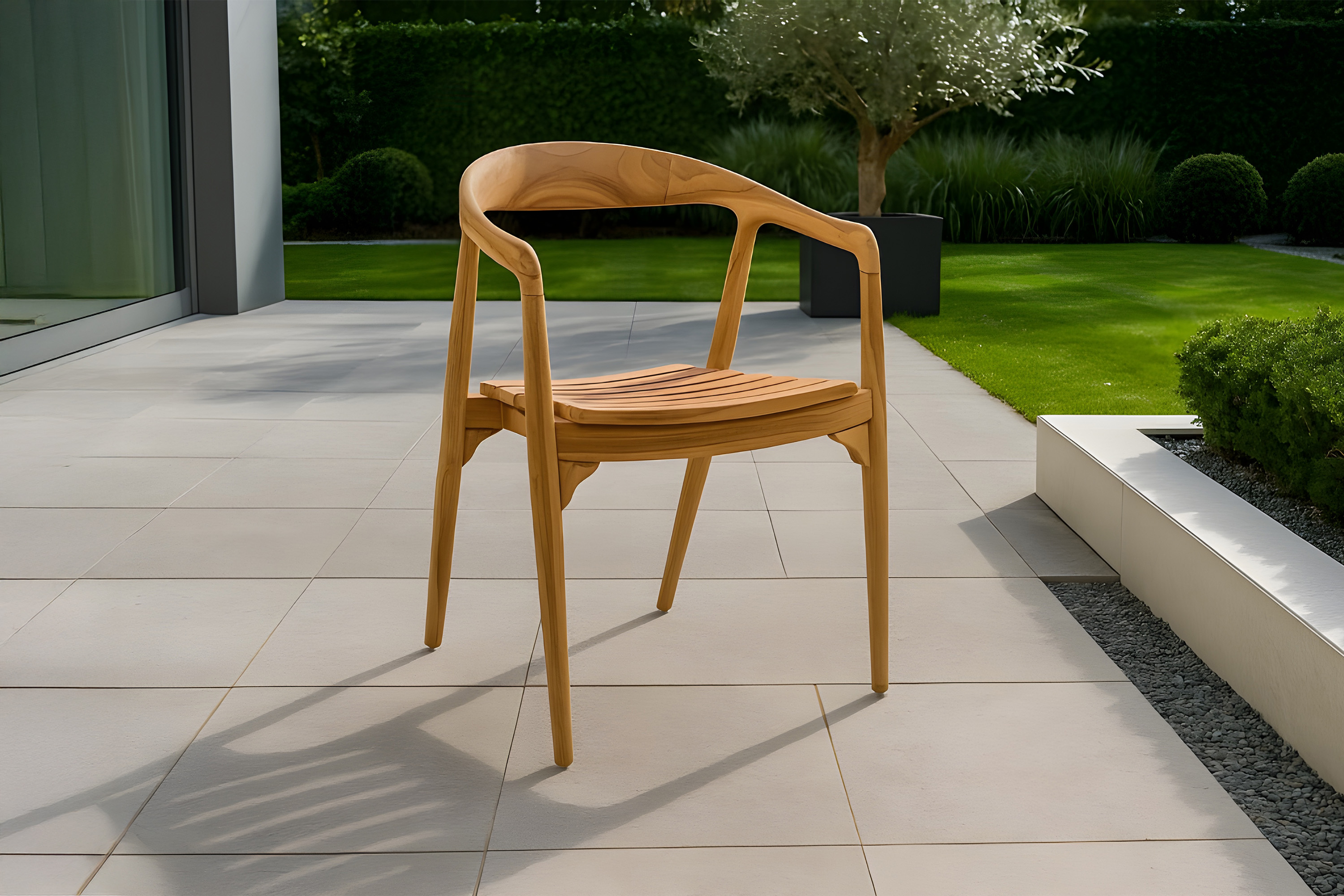 Gartenstuhl Outdoor Teakholz massiv mit Armlehnen stapelbar & wetterfest SALLY