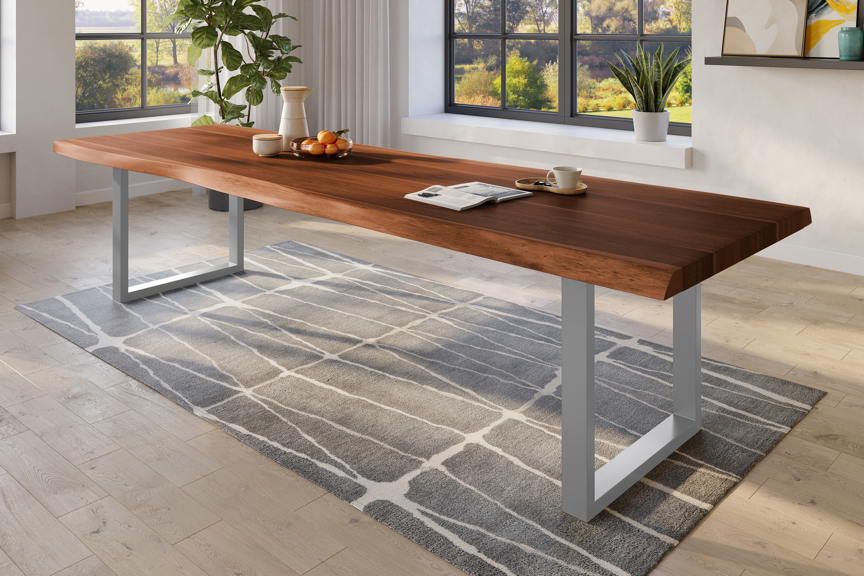 Esstisch Baumkante massiv Akazie nussbaumfarben 300 x 110 U-Gestell Metall silber TITAN