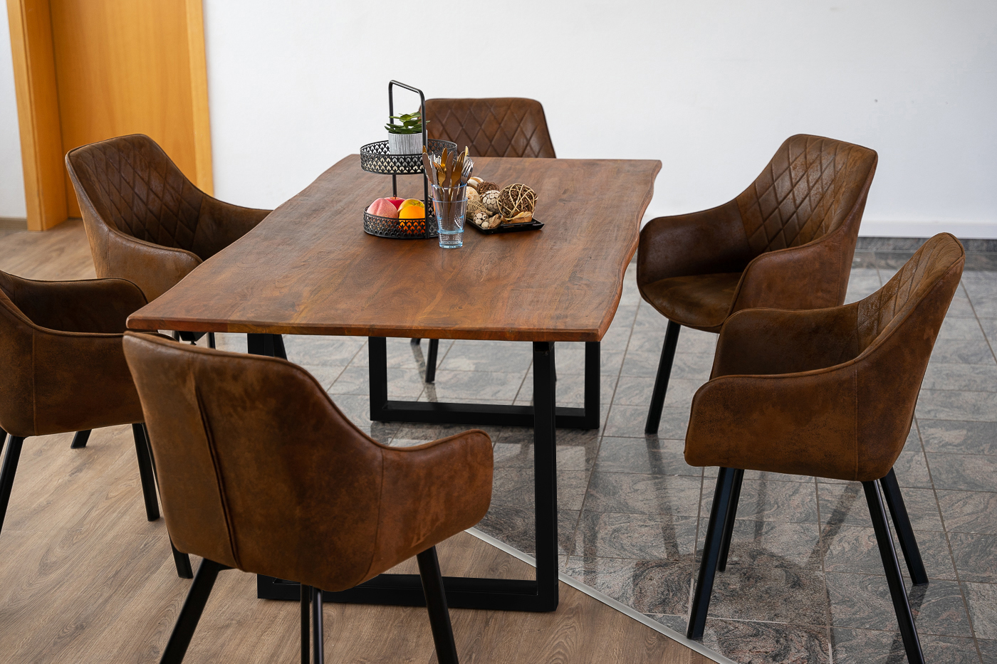 Baumkantentisch Akazie nougatfarben 160 (260) x 90 cm Ansteckplatten schwarz NORINA Baumkantentisch Akazie nougatfarben 160 (260) x 90 cm Ansteckplatten schwarz NORINA