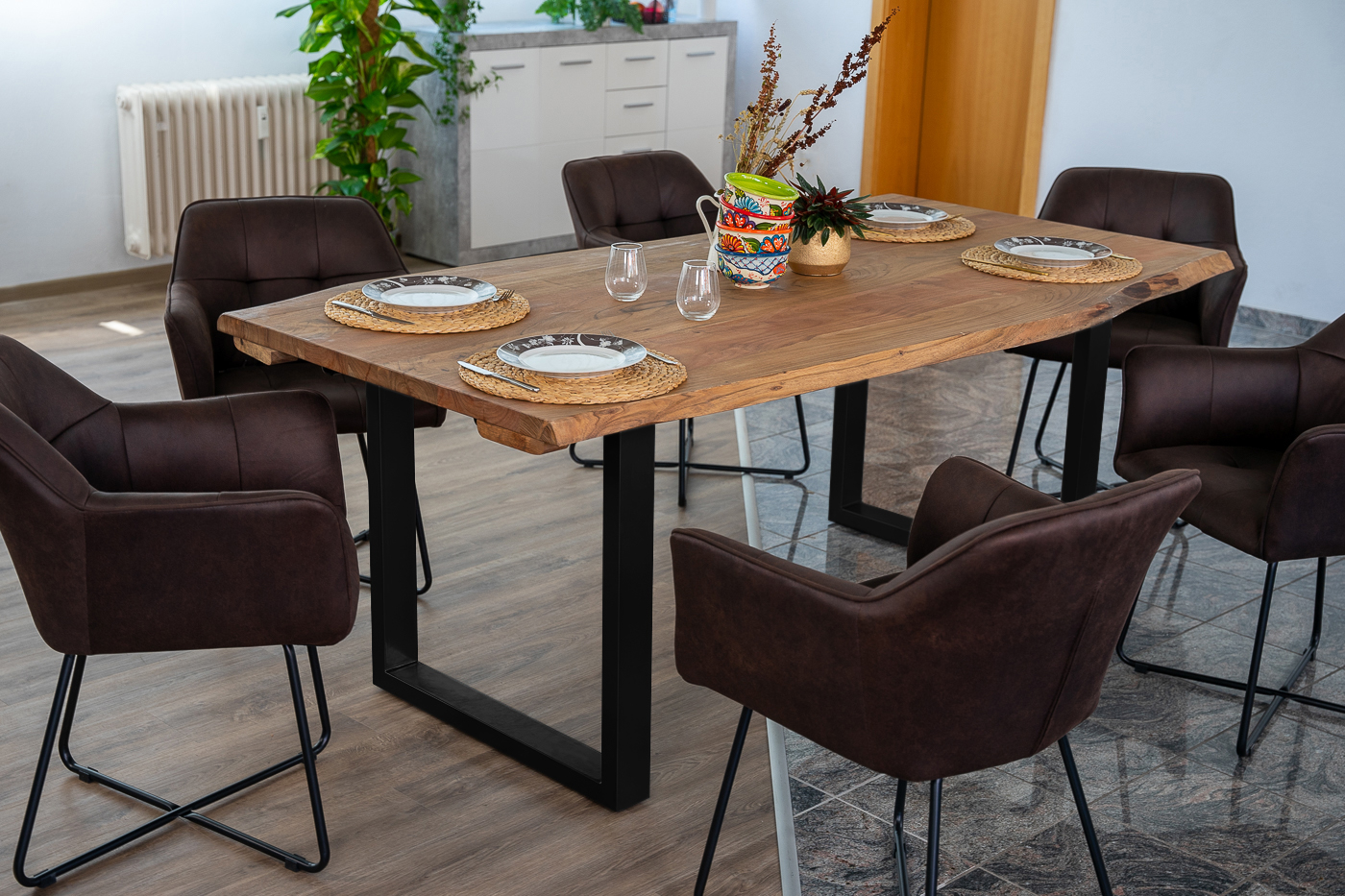 Esstisch Baumkante Akazie stone 200 (300) x 100 mit Ansteckplatten BARCELONA