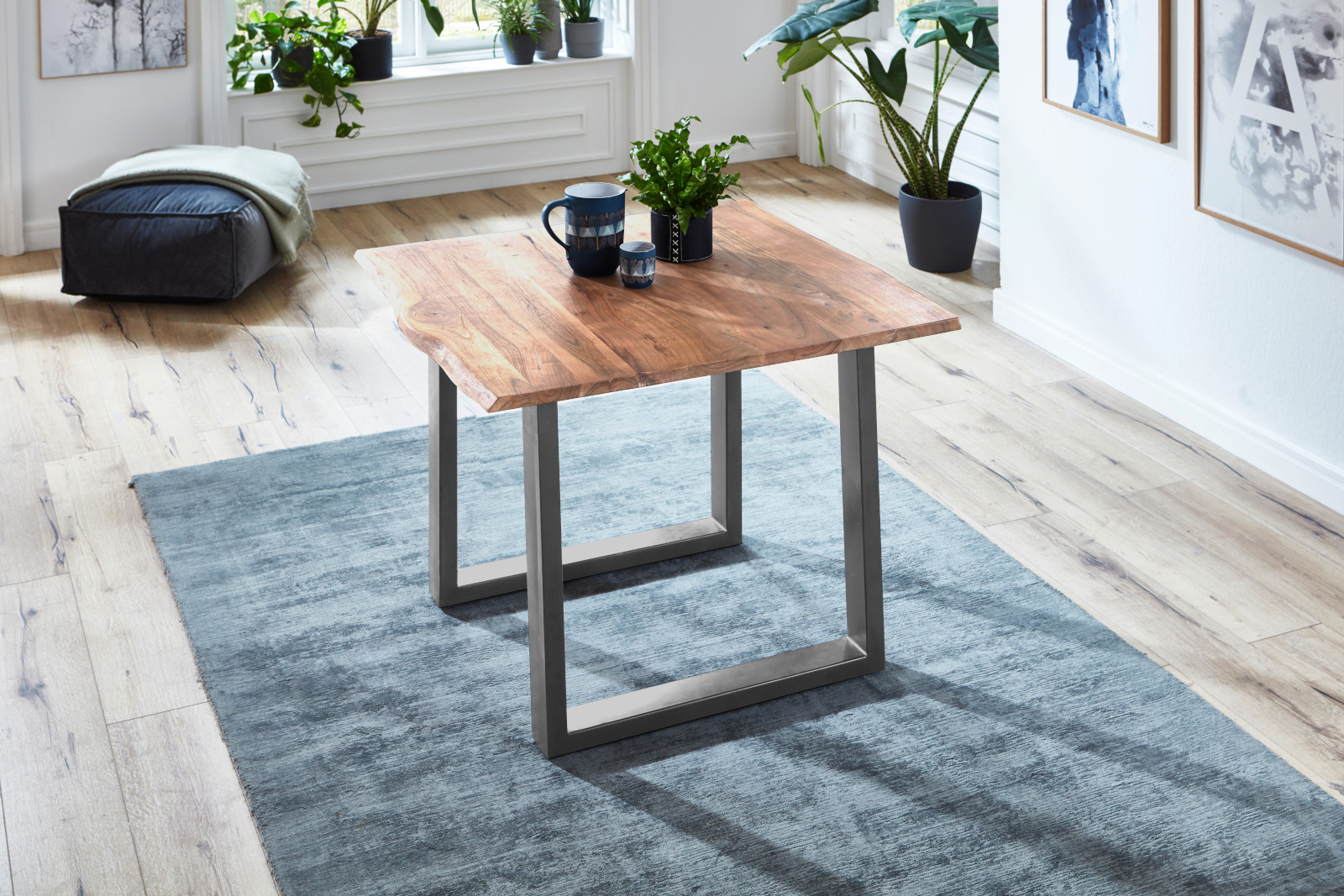 Esstisch Baumkante Massiv Akazie natur 80 x 80 silber NOAH Esstisch Baumkante Massiv Akazie natur 80 x 80 silber NOAH