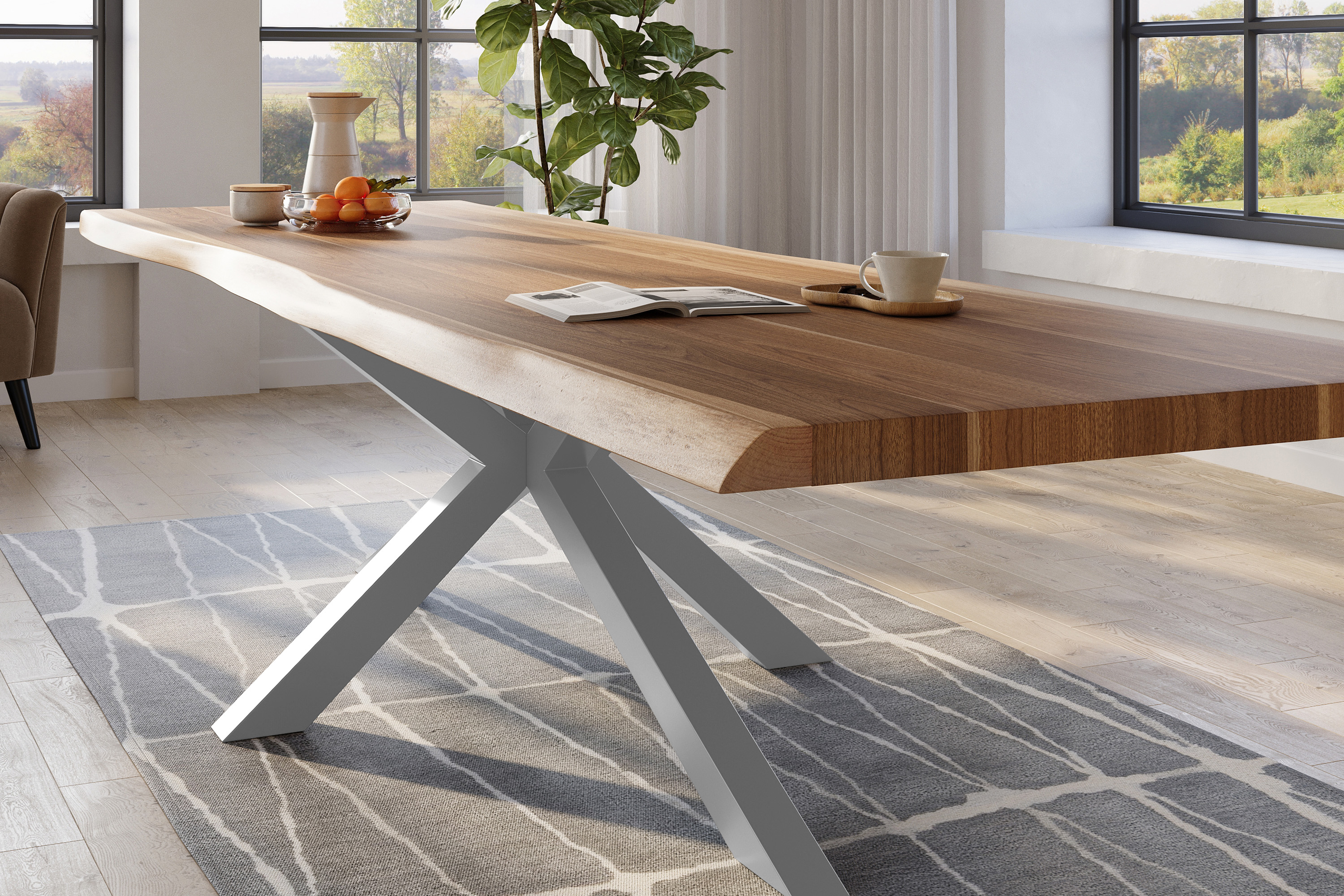 Esstisch Baumkante massiv Akazie natur 300 x 110 Spider-Gestell Metall silber TITAN