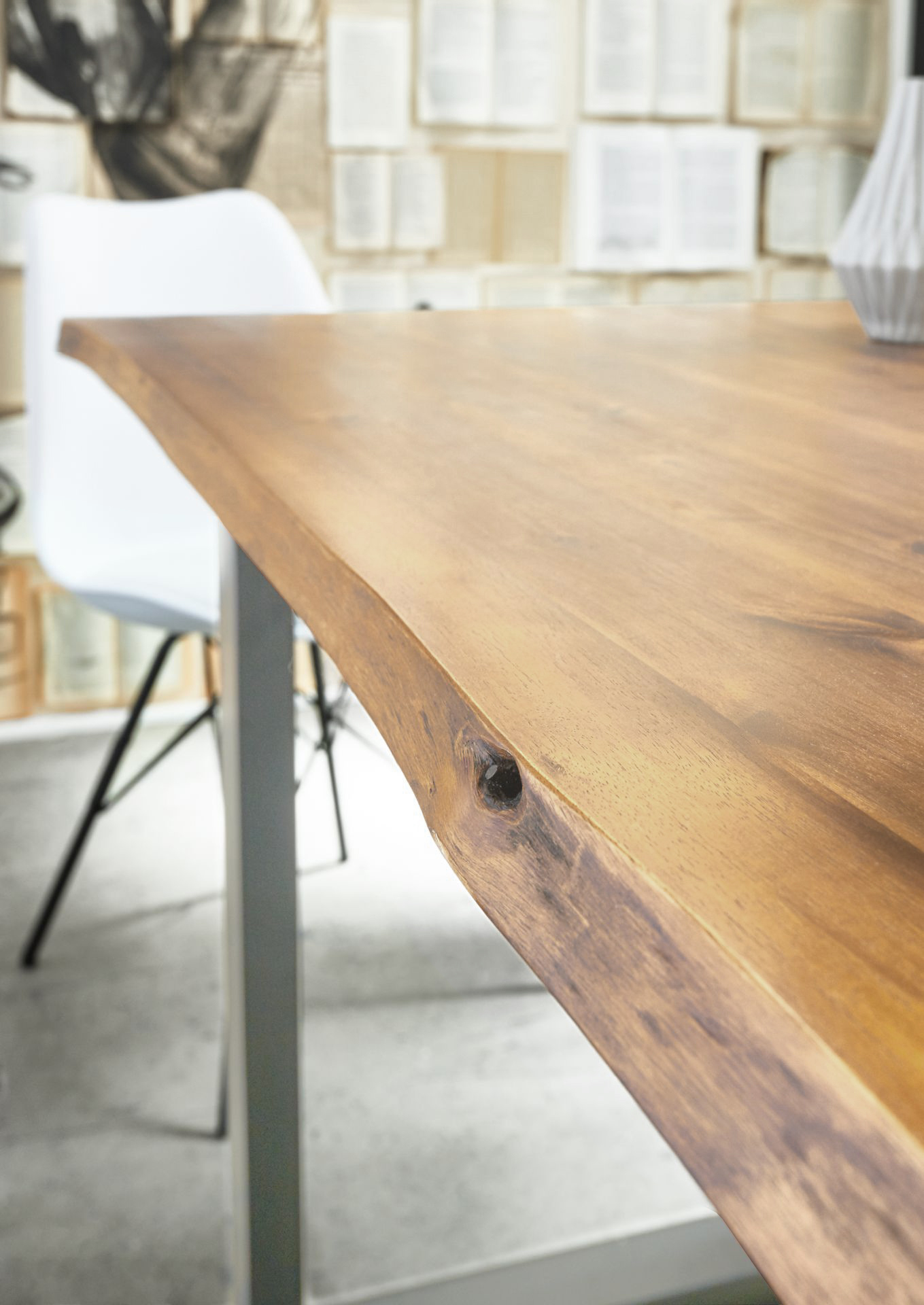 Esstisch Baumkante Akazie naturfarben 180 x 90 cm U-Gestell silber HARLEY